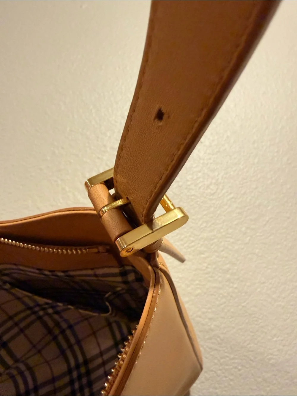 Burberry Tan Leather Shoulder Bag - Picture 9 of 9